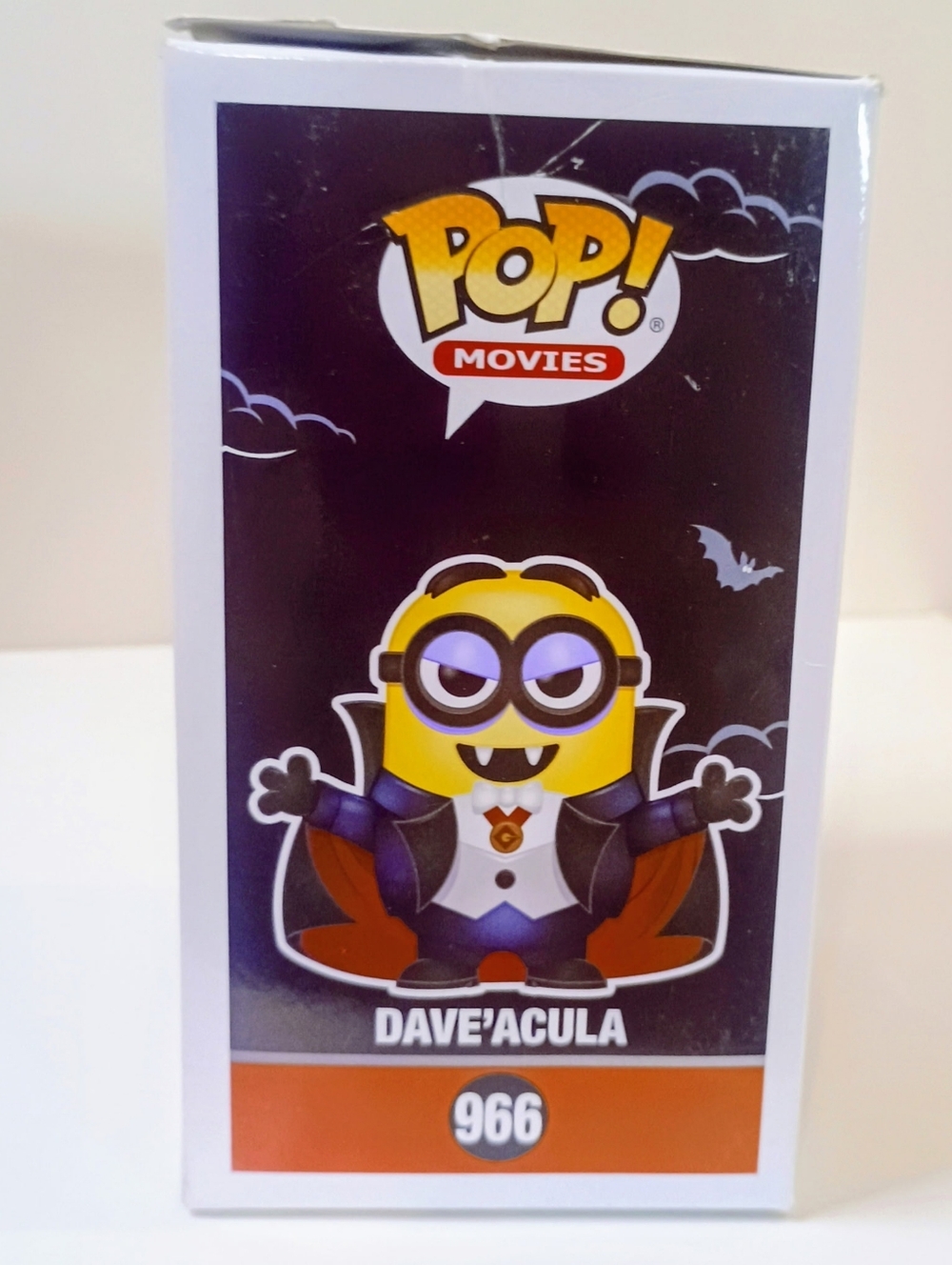 Funko Pop! Movies Minions Dave'acula Vinyl Figure - Yellow & Black - Picture 3 of 5